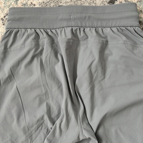 Lululemon Beyond the Studio Pant Slim in Rhino Grey - Picture 9 of 11